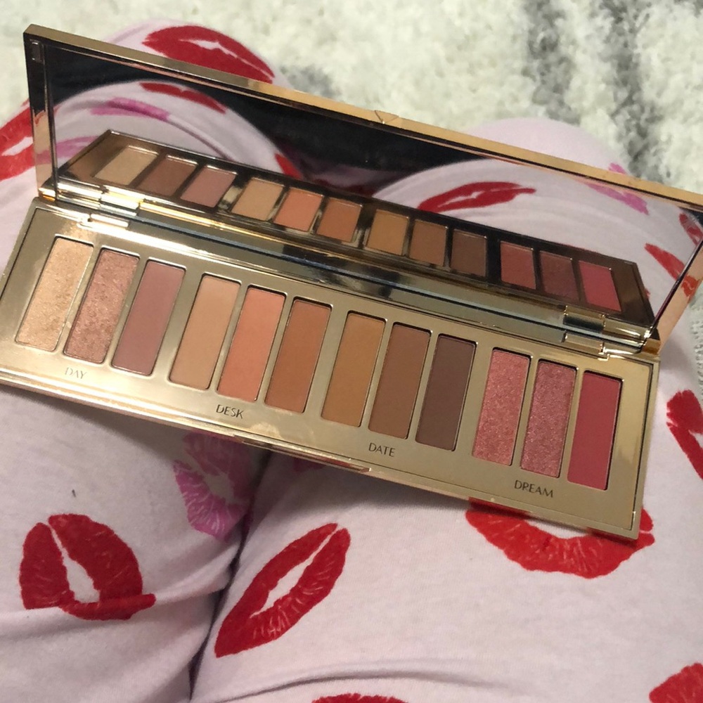 Charlotte tilbury instant eye palette
